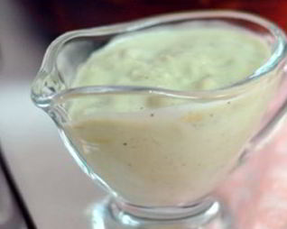 Кефирный соус с чесноком