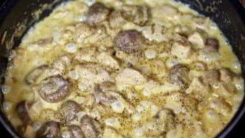 соус с курицей и грибами