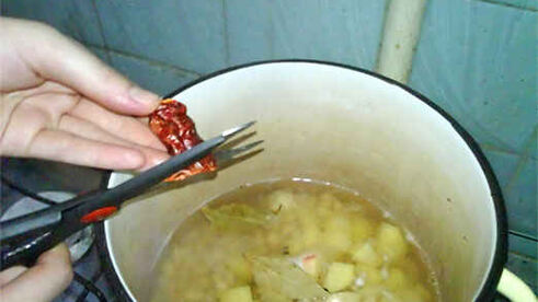 борщ с бычками и фасолью