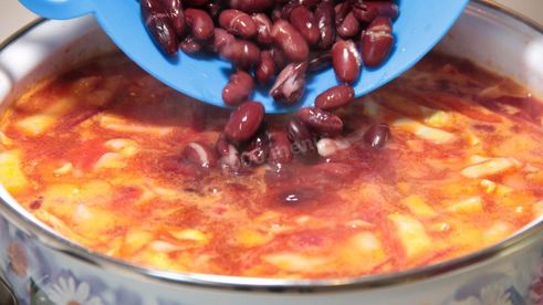 борщ с фасолью и курицей