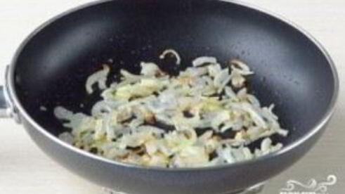 борщ с кислой капустой и свеклой