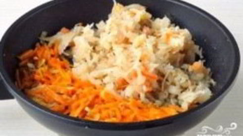 борщ с кислой капустой и свеклой