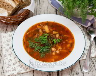 Борщ с консервированной фасолью