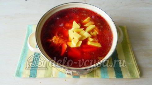 борщ с ребрышками