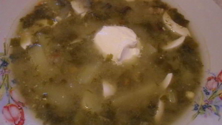 Рецепт борща со щавелема и яйцома