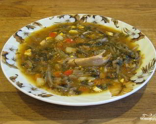 Зеленый борщ с томатом