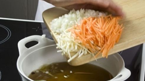 бульон из баранины со шпинатом