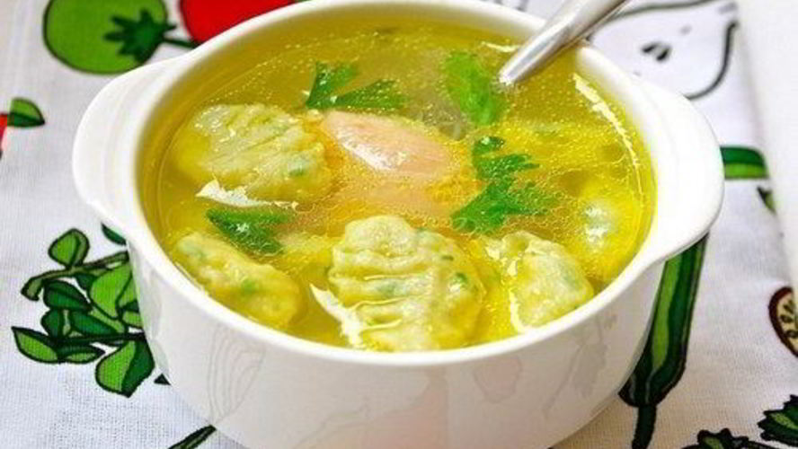 Рецепт клецек из шпината с куриным бульоном