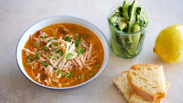 Рецепт Лапши в бульоне с запеченной свининой