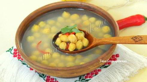 нутовый суп на курином бульоне