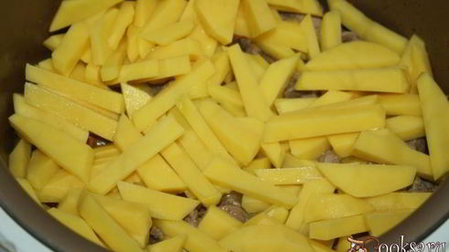 рагу с телятиной на курином бульоне