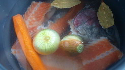 рыбный бульон в мультиварке