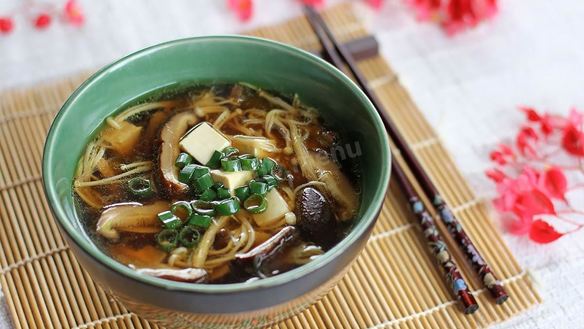 Рецепт Супа на грибном бульоне с сыром с вермишелью