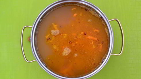 гороховый суп с чесночными рулетиками