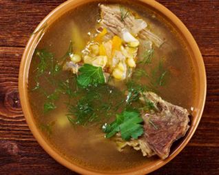 Гороховый суп с говяжьими ребрышками