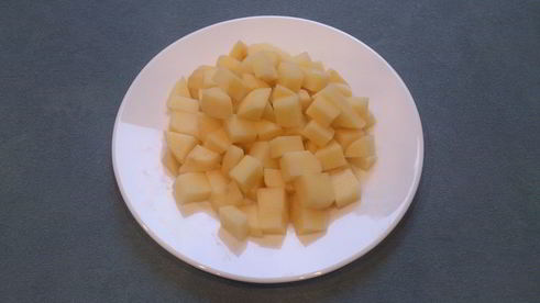 гороховый суп с копченостями в хлебе