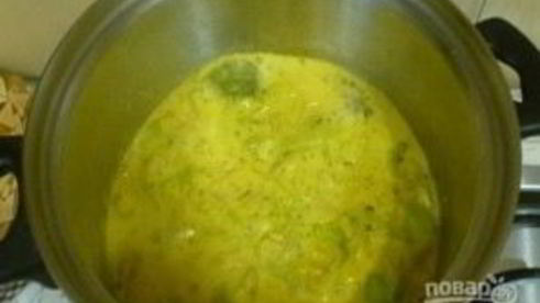 гороховый суп с курицей на кокосовом молоке