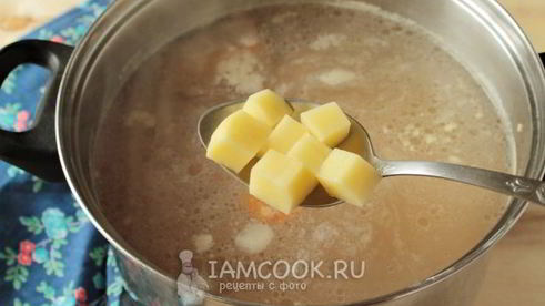 гороховый суп с запеченными ребрышками