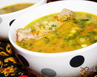 Гороховый суп со свиными ребрышками