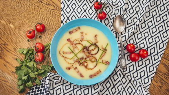 Рецепт Супа горохового с беконом и луком-фри