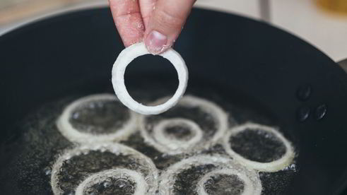 суп гороховый с беконом и луком-фри