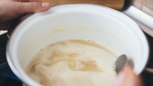 суп гороховый с беконом и луком-фри