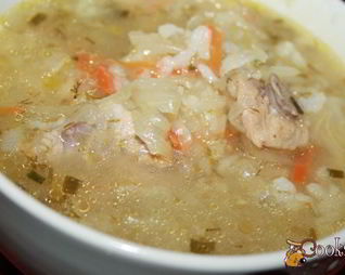 Капустняк на свиных ребрышках с кислой капустой и рисом