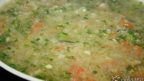 капустняк на свиных ребрышках с кислой капустой и рисом