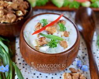 Суп Таратор с авокадо и тархуном