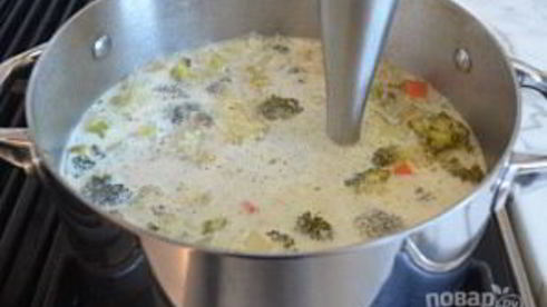 крем-суп с брокколи и сыром