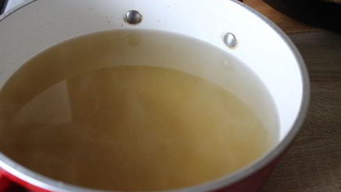 куриный суп с лапшой и грибами