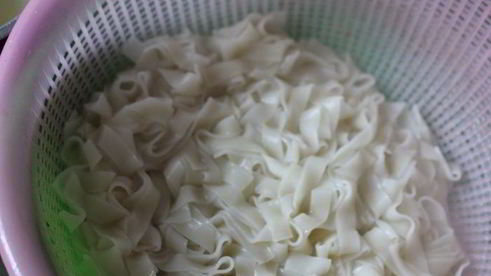 куриный суп с лапшой и грибами