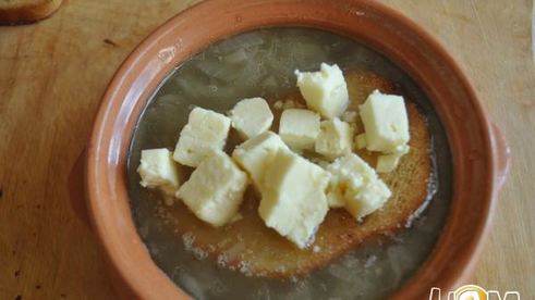 луковый суп по-болгарски