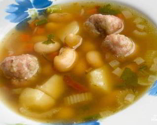 Мексиканский фасолевый суп с фрикадельками