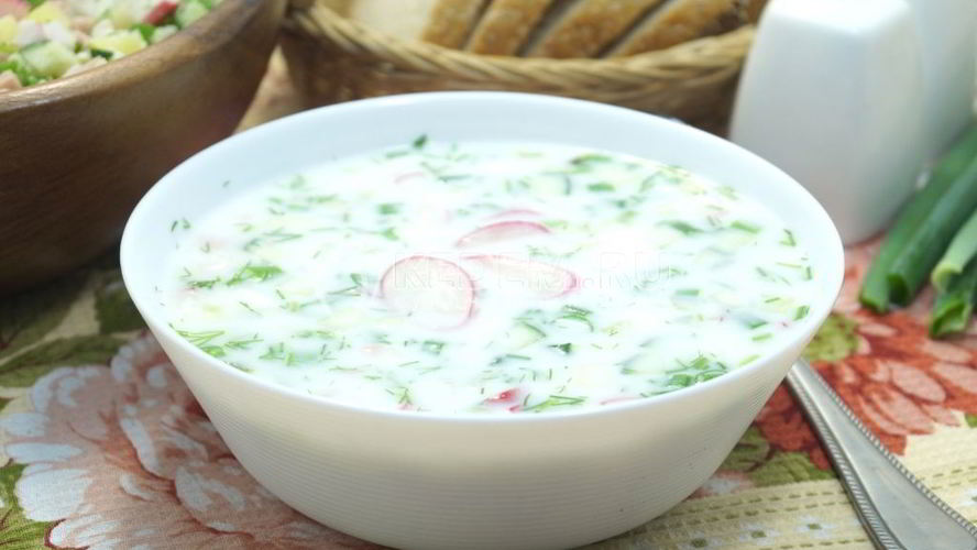 Рецепт окрошки на кефире с колбасой