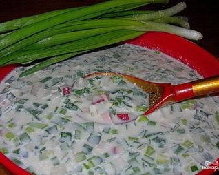 Окрошка на сыворотке с колбасой