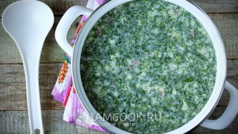 окрошка на воде с сервелатом