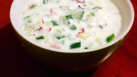 Рецепт Окрошки с салями на кефире и газированной воде