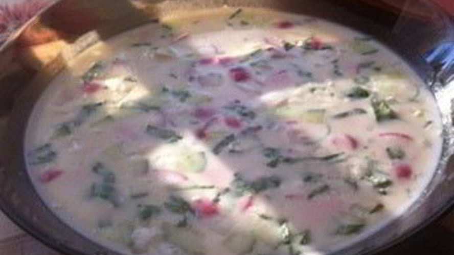 Рецепт окрошки с сельдереем на кефире