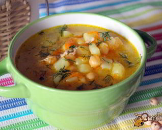 Куриный суп с нутом и овощами