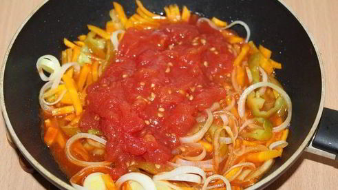 наваристый суп с фрикадельками и овощами