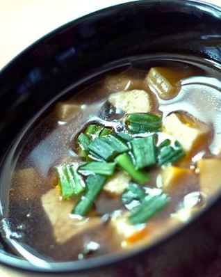 Овощной мисо-суп