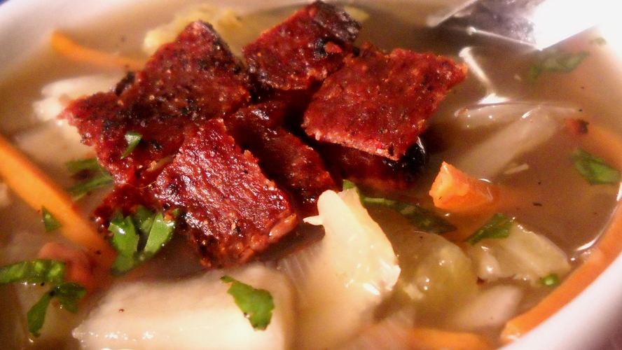 Рецепт овощного супа с беконом