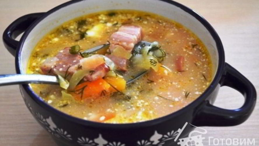 Рецепт овощного супа с фасолью и копченостями