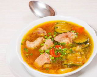 Овощной суп с лососем