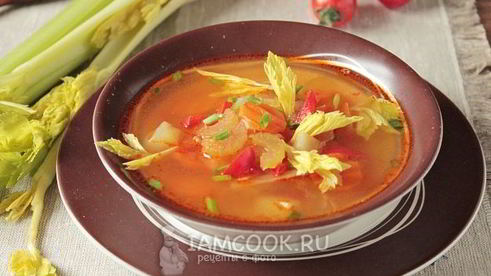 постный овощной суп с сельдереем