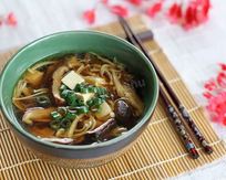 Суп с вермишелью