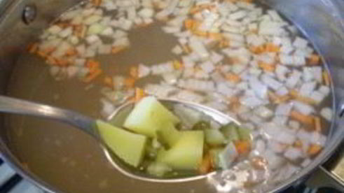 рассольник с перловкой