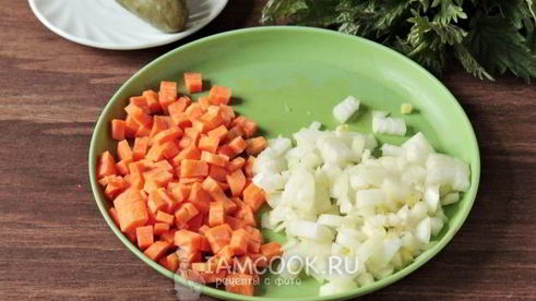 рассольник с рисом и крапивой