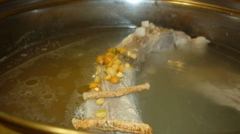 бабушкины щи из квашеной капусты с горохом